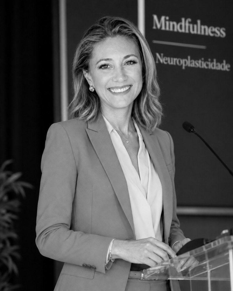 Cinara Bastos